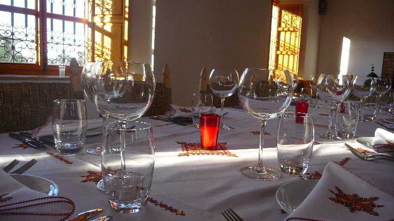 Tazrou 里亚德苏塔尼旅馆酒店 外观 照片
